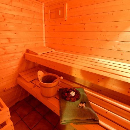 Nice Flat With Sauna Covered Terrace Garden And Tree House For Children Zandt Exteriör bild