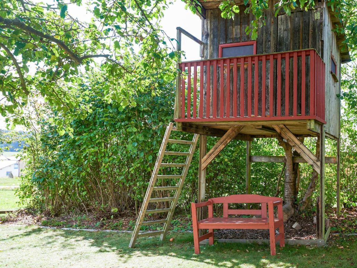 Nice Flat With Sauna Covered Terrace Garden And Tree House For Children Zandt Exteriör bild