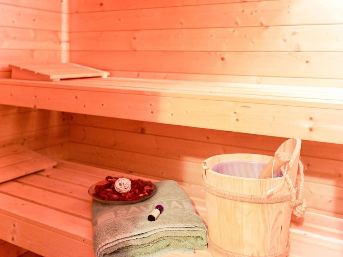 Nice Flat With Sauna Covered Terrace Garden And Tree House For Children Zandt Exteriör bild